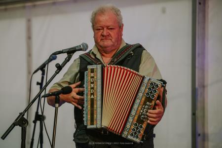 HARMONIKA (1 of 13)